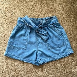 Time and Tru high waisted belted shorts